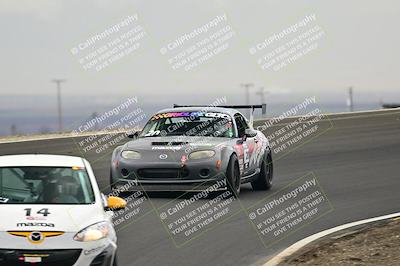 media/Jan-26-2025-CalClub SCCA (Sun) [[cfcea7df88]]/Group 5/Race/